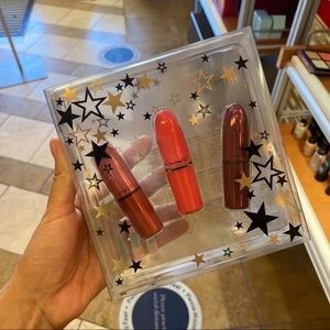 MAC signature stars lipstick kit